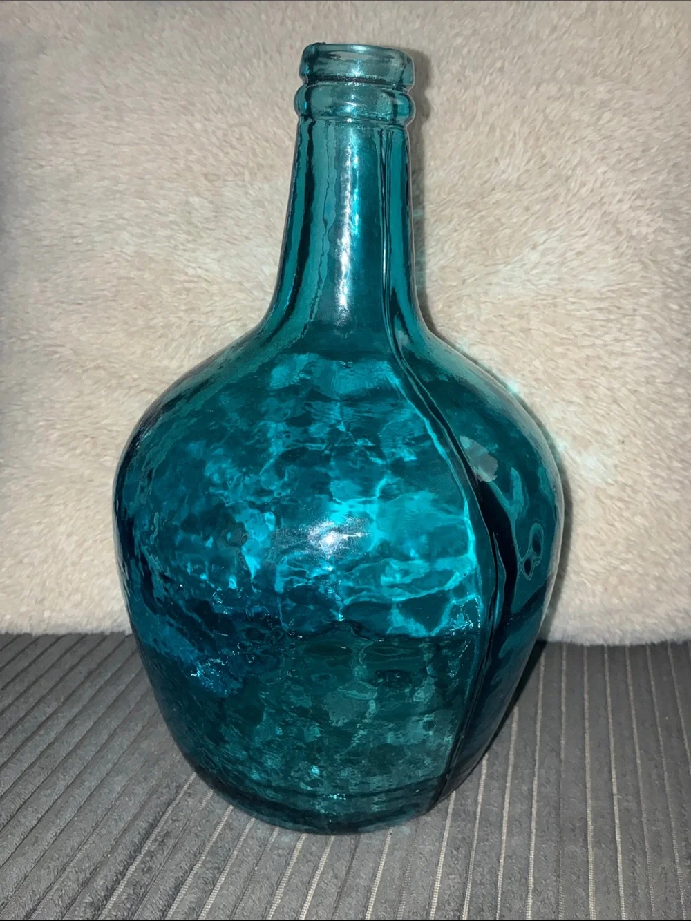 Glass bottle